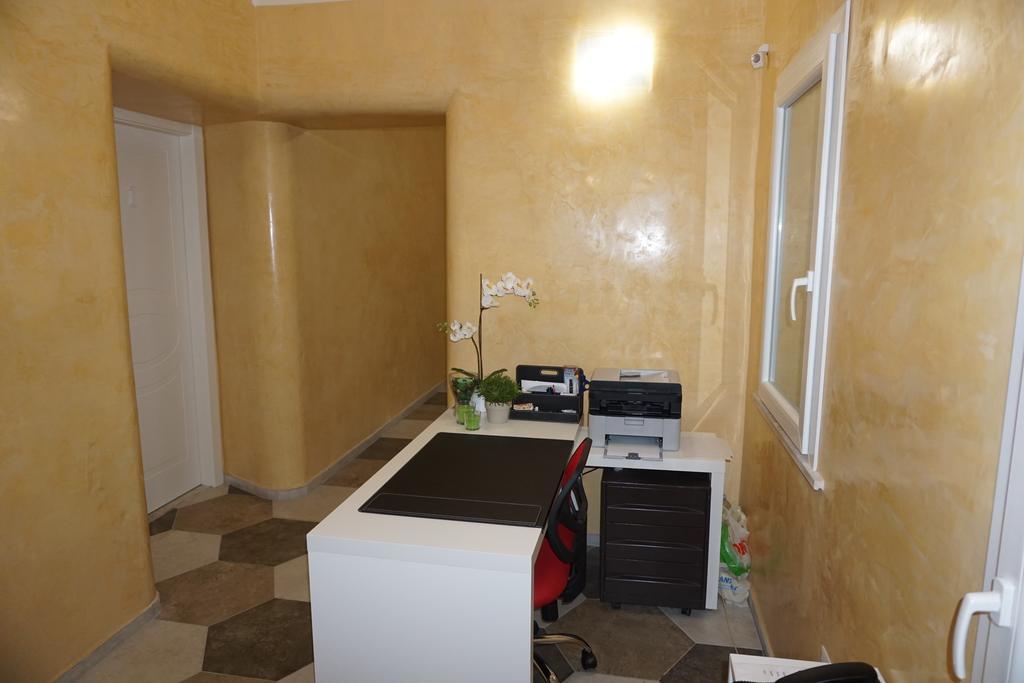 Residence Stendhal Guest House Civitavecchia Eksteriør bilde