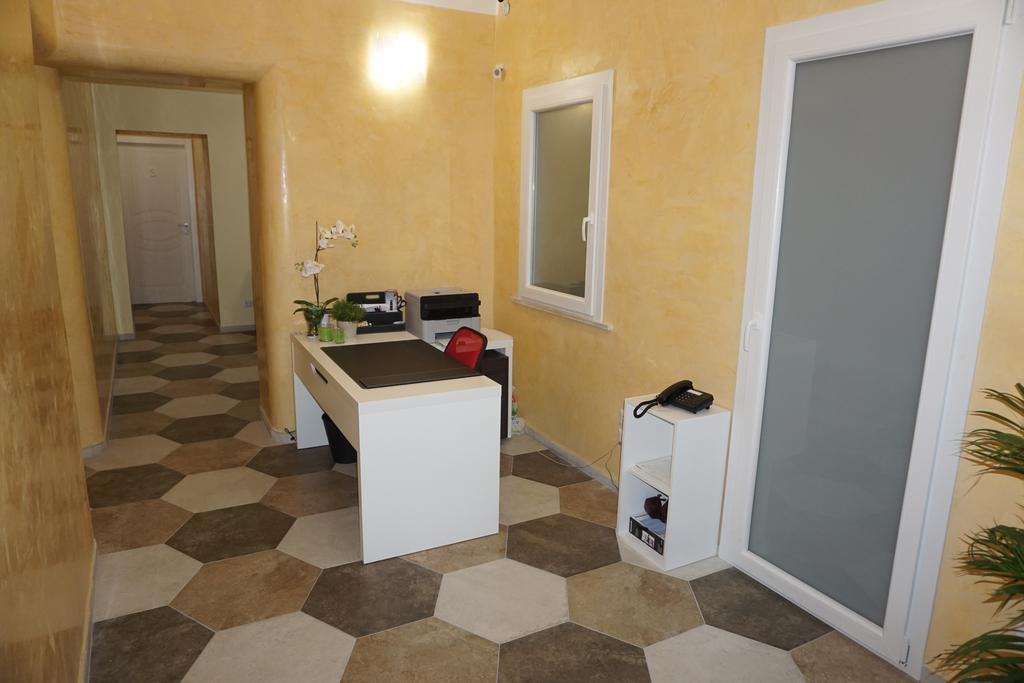 Residence Stendhal Guest House Civitavecchia Eksteriør bilde