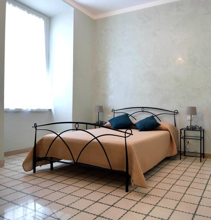Residence Stendhal Guest House Civitavecchia Eksteriør bilde
