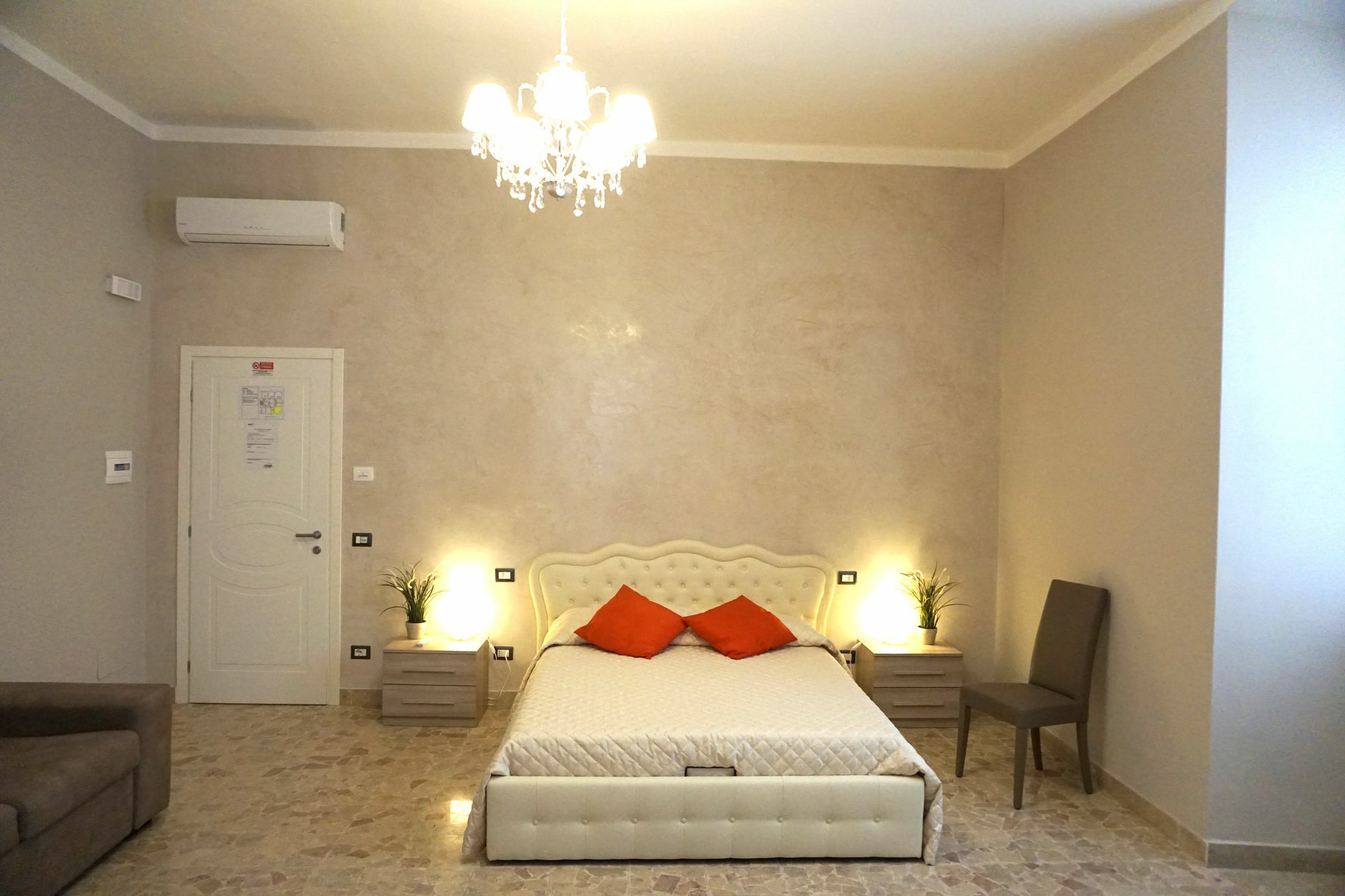 Residence Stendhal Guest House Civitavecchia Eksteriør bilde